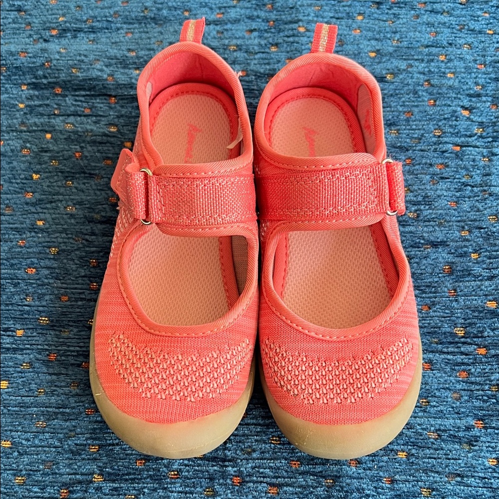 Hanna Andersson hot pink Shoes with Velcro Strap size 13.5